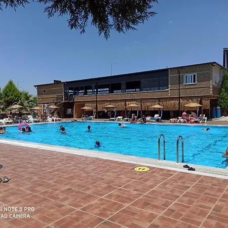 Vural Termal Apart מלון *