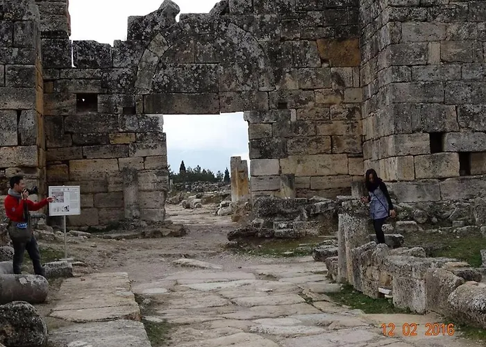 Vural Termal Apart Hotel *